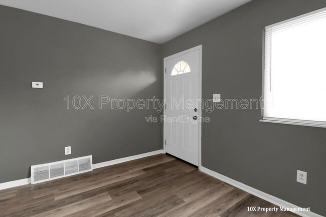 Photo - 94 Cherrington Rd