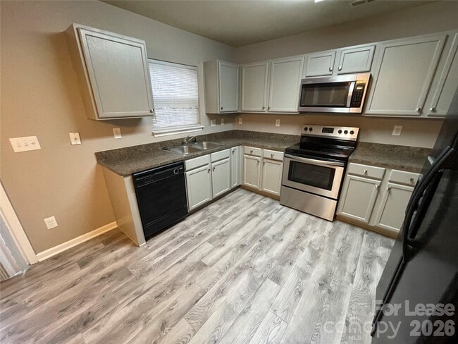 Photo - 6632 Centerline Dr