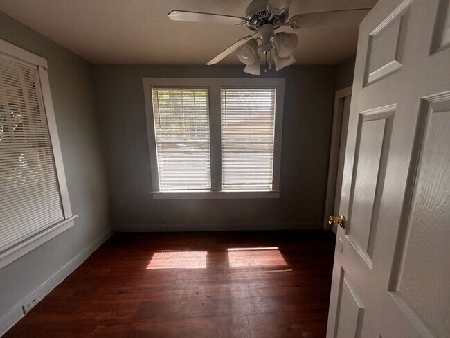 Photo - Charming Tampa Home – Great Location Near ...