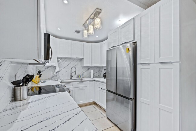 Photo - Fully Furnished 2Bedroom in Coronado Cove