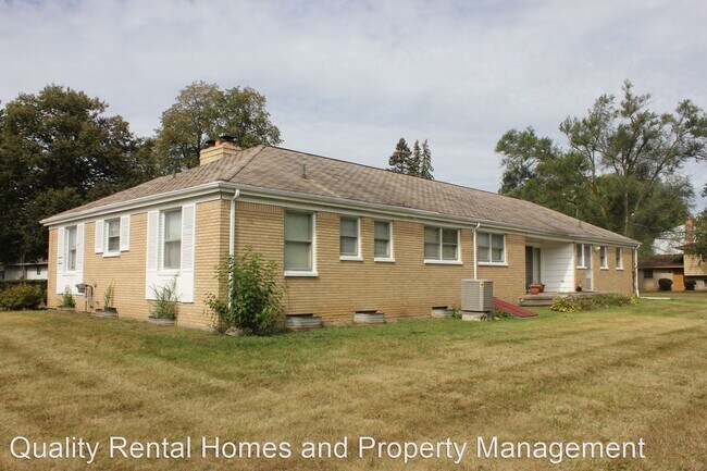 Photo - 4 br, 3.5 bath House - 2001 McPhail St.