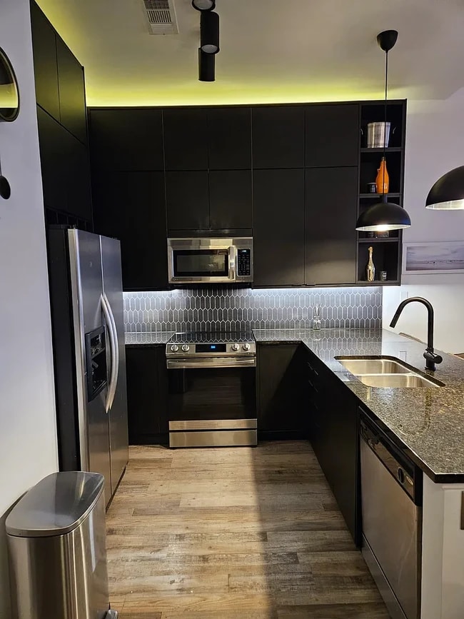 Photo - 711 Cosmopolitan Dr NE Unit 809