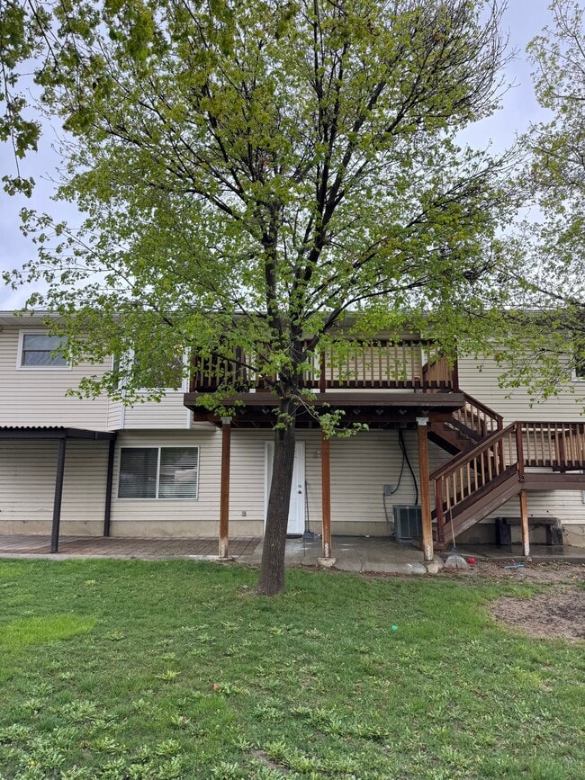 Building Photo - 595 N 1200 E