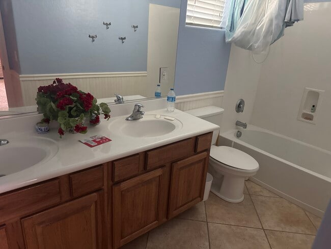 Photo - Modern Shared Home with Private Rooms & Full Amenities