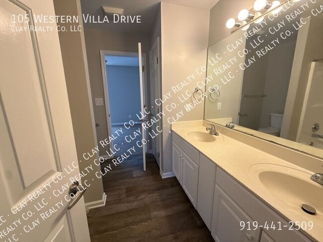 Photo - 105 Western Villa Dr