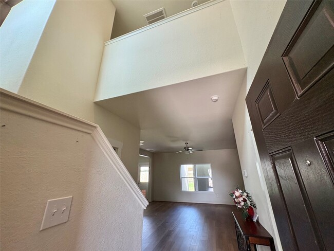 Photo - 7719 Vacek Meadows Loop