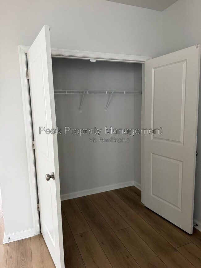 Photo - 227 Brattice Dr