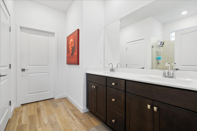 Photo - 18502 Claybrook St House