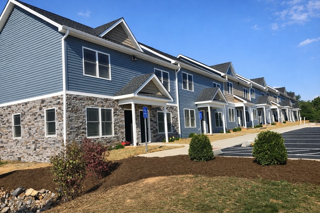 Photo - Staunton Apartments 301-314