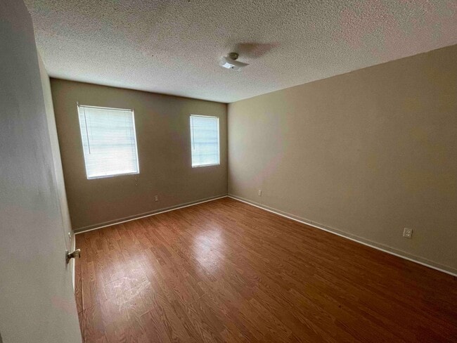 Photo - Vue on Royal Ridge