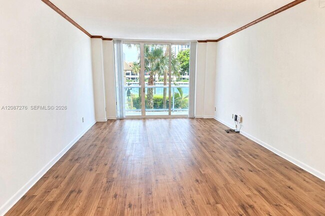 Photo - 19390 Collins Ave Unit 119