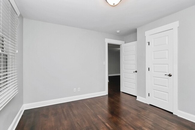 Photo - Rent Special on Beautifully Renovated Apar...