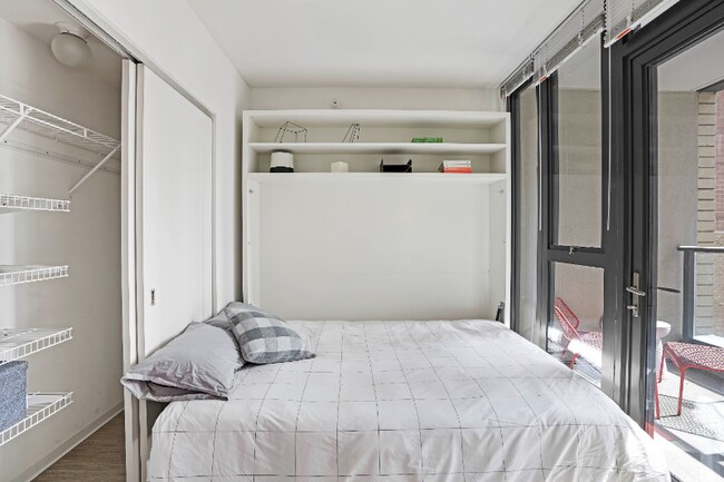 Photo - 135 W Superior St Unidad 135 W Superior