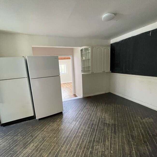 Photo - 4 Calderwood Dr Unit 1