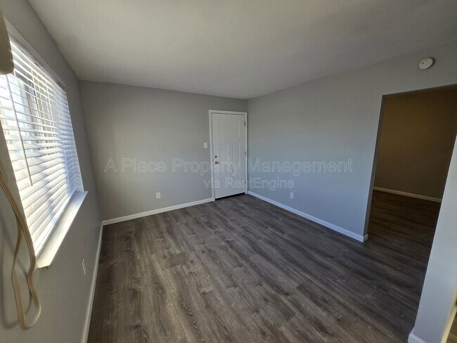 Photo - 2625 S Big Bend Blvd