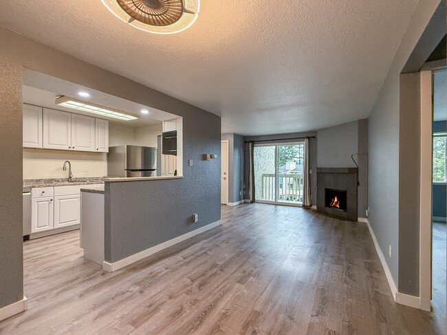 Photo - 9494 Woodinville Redmond Rd NE