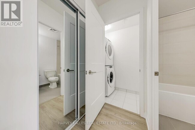 Photo - 25 Holly St Unit 2407