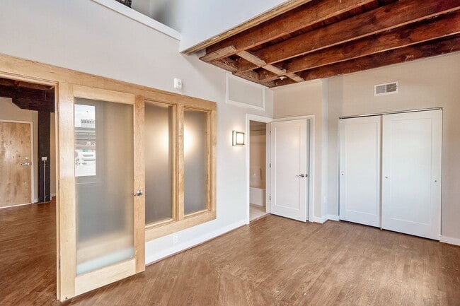10 Walnut Alley