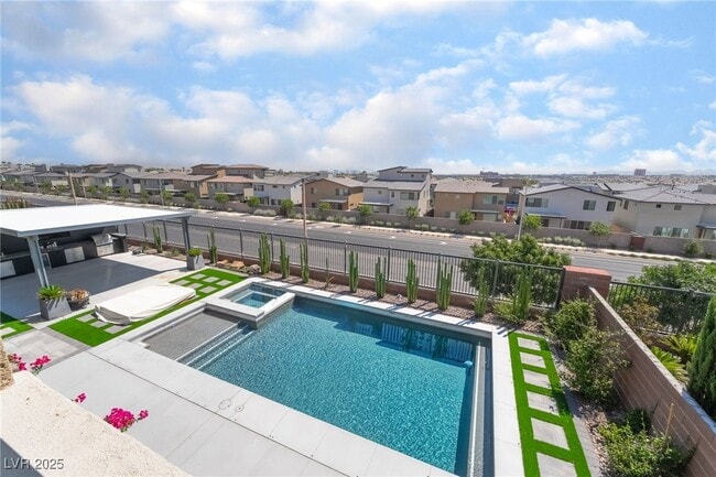 Photo - 6348 Skystone St