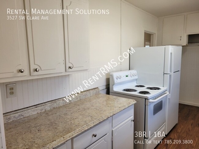 Photo - 3527 SW Clare Ave