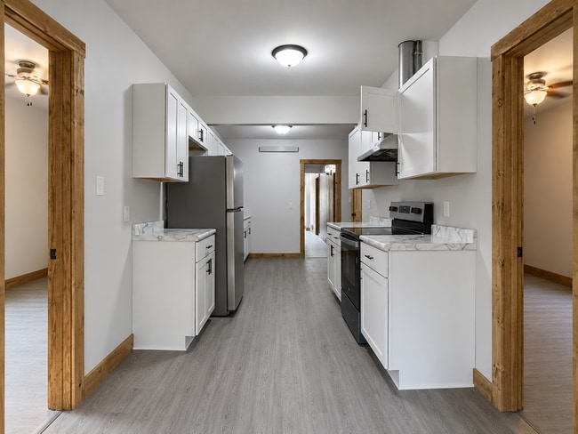 Building Photo - 317 Earl St Unit Upper