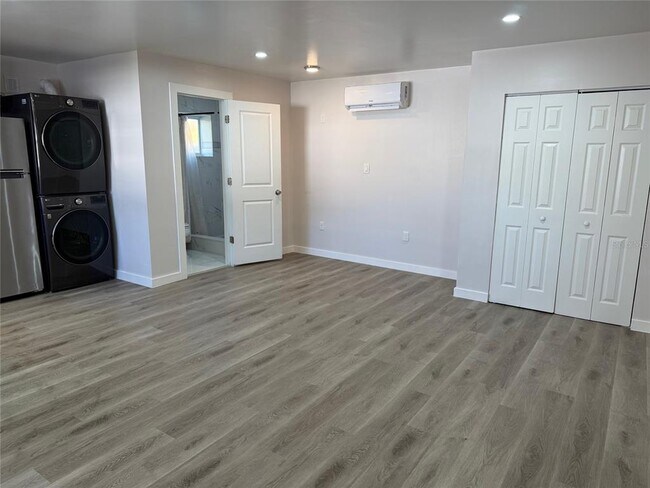 705 W River Heights Ave