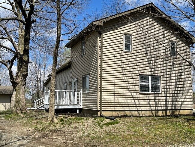 Photo - 1592 E 236th St