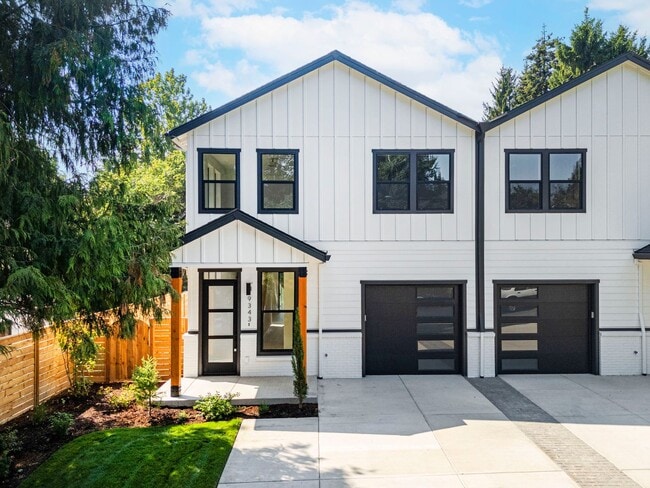 Building Photo - NEW LUXURY TOWNHOME- Private Backyard Oasi...