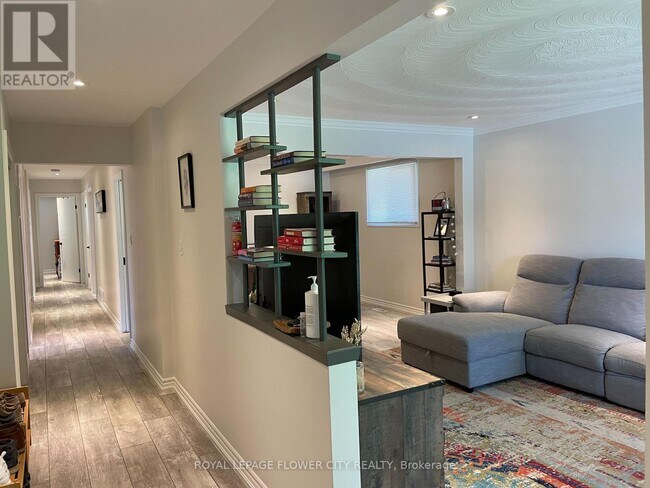 Photo - 62 Edmonton Rd