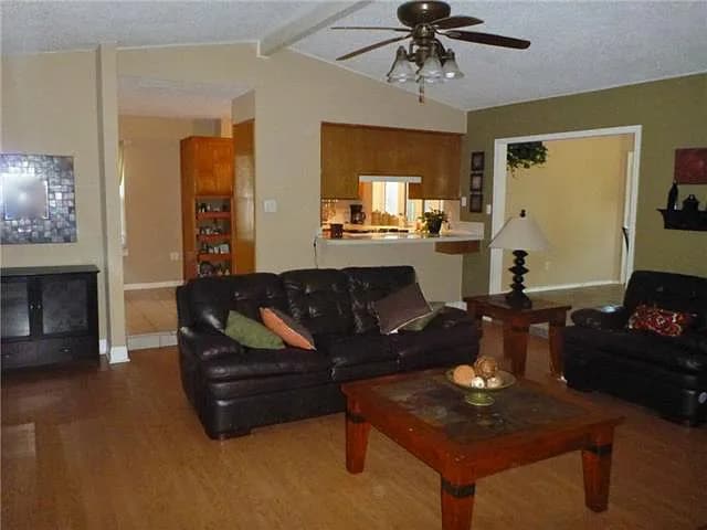 Photo - 2717 Jewell Dr