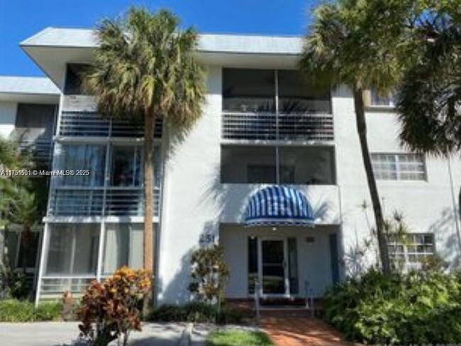 Building Photo - 201 Galen Dr Unit 315W Rental
