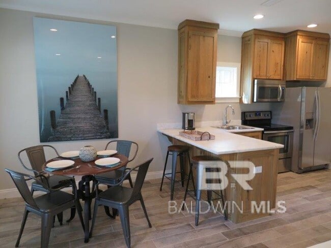 Photo - 1695 Guarisco St