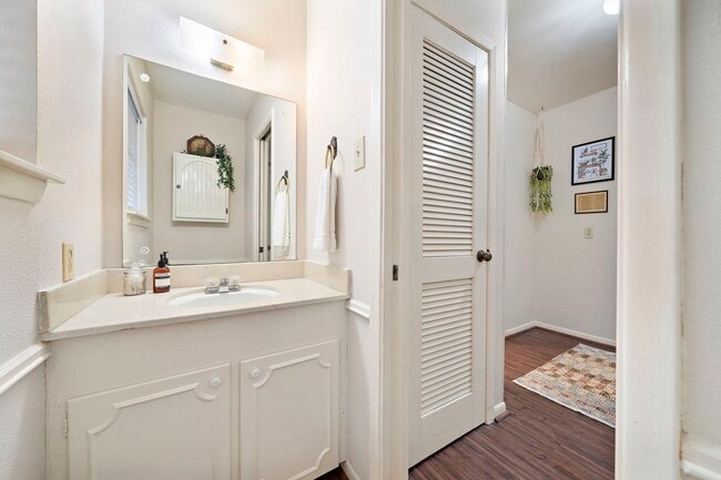 Photo - 4912 Goose Creek Dr