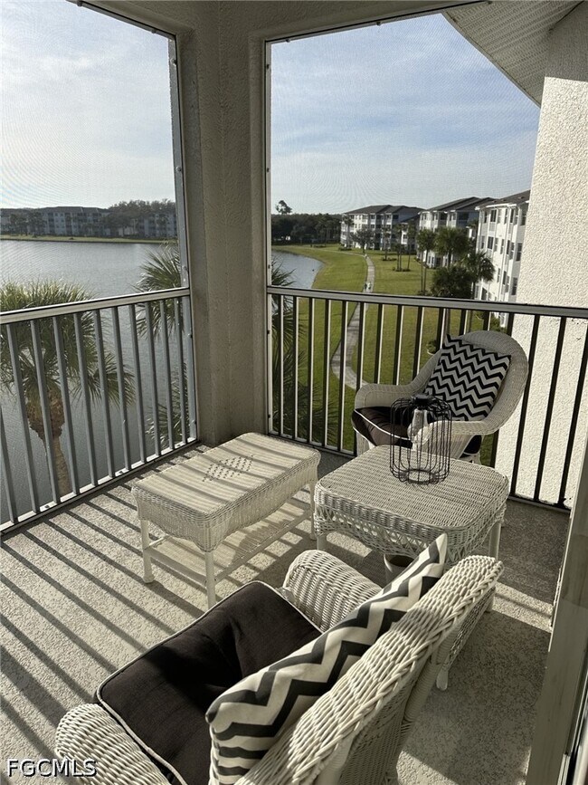 Photo - 10361 Butterfly Palm Dr Unit 745