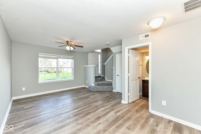 Photo - 9050 Mercer Dr