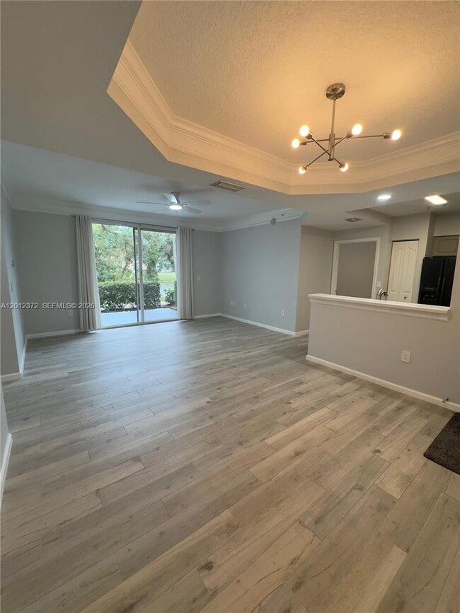 Building Photo - 2042 Alta Meadows Ln Unit 1712