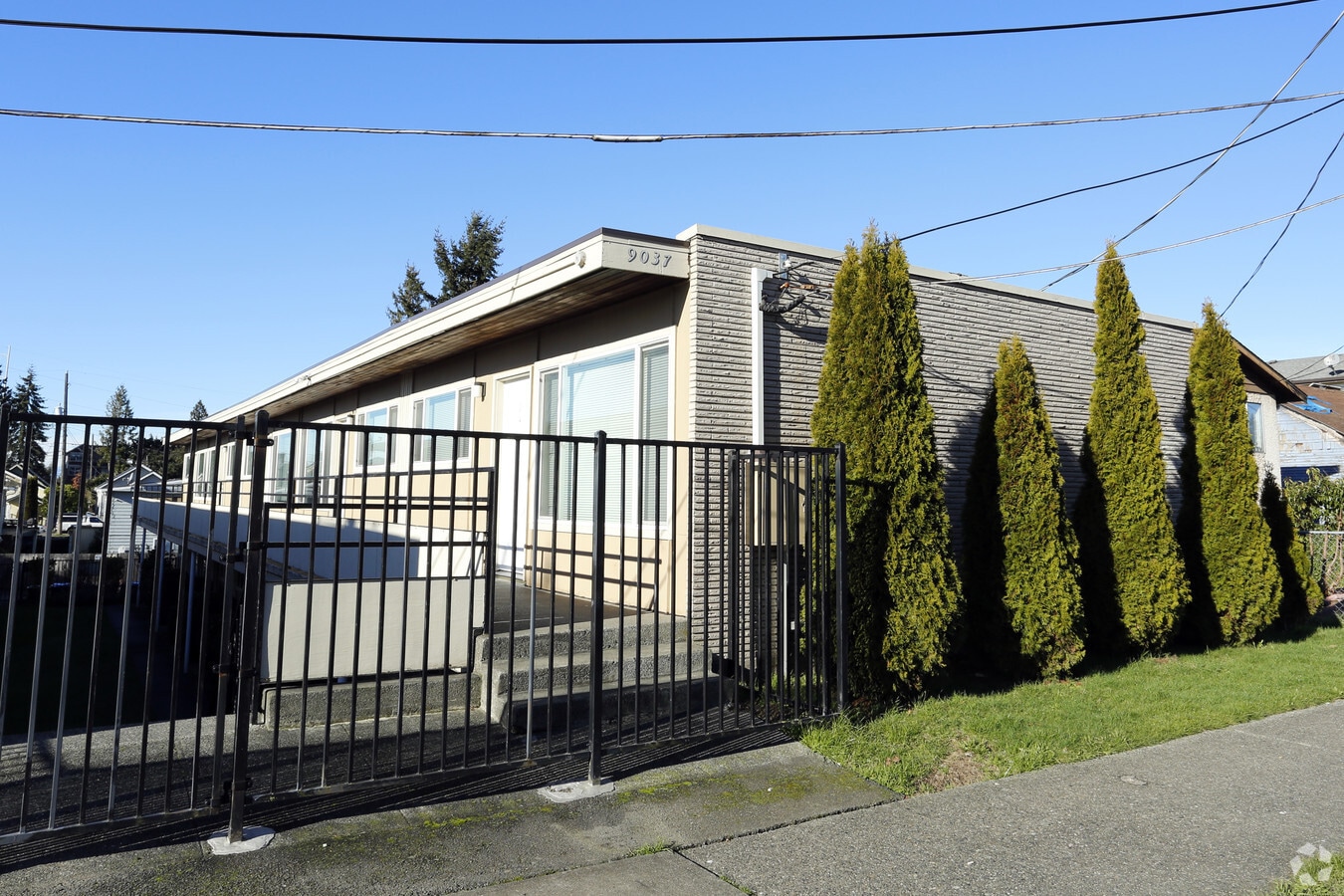 Photo - Olympus Apartments