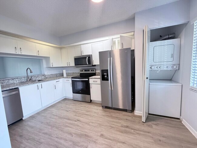 Photo - 12650 SW 15th St Unit 304f
