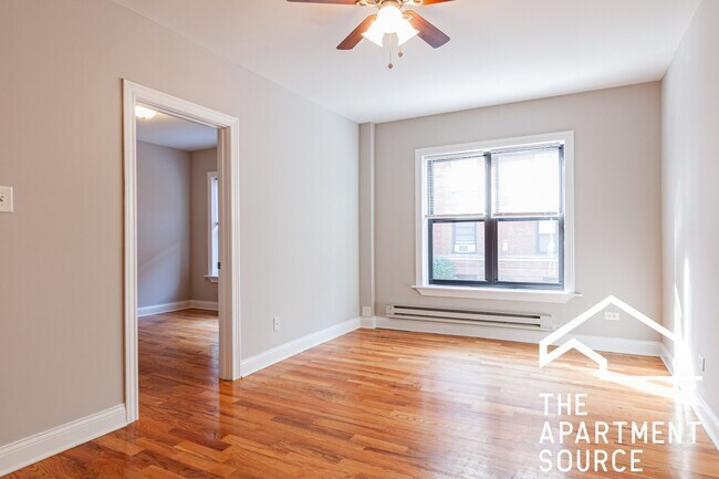 Photo - 949 W Cornelia Ave Unit 1D