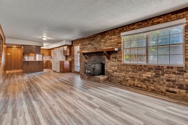 Photo - 1660 Palmer Pl