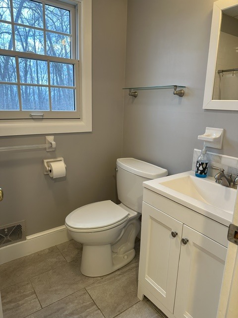 Bathroom - 17 Broken Hill Rd Unit 1
