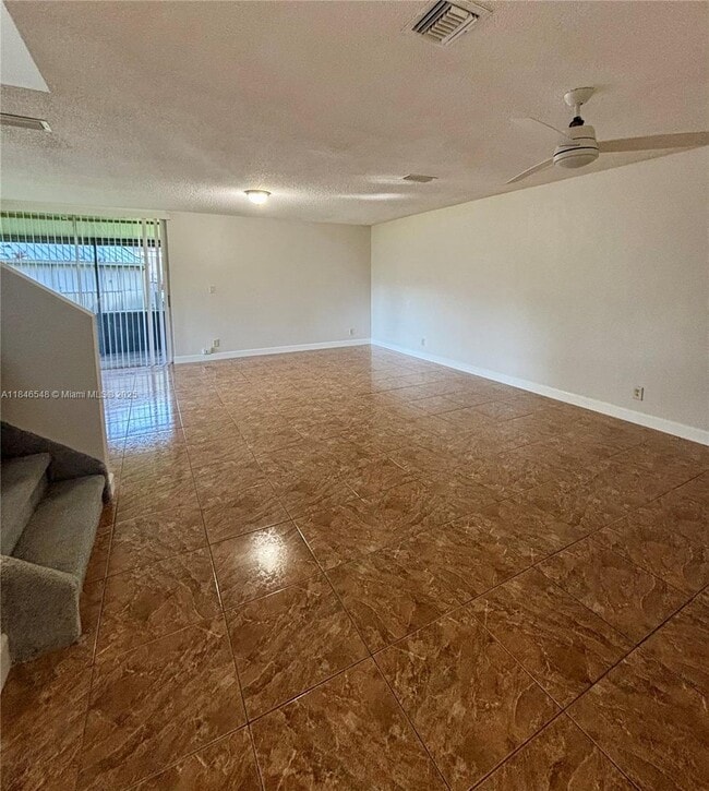 Building Photo - 1399 Sussex Dr Rental