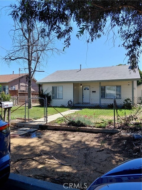 Photo - 974 Edgar Ave