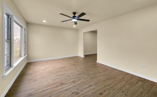 Photo - 3225 Edmond Ave