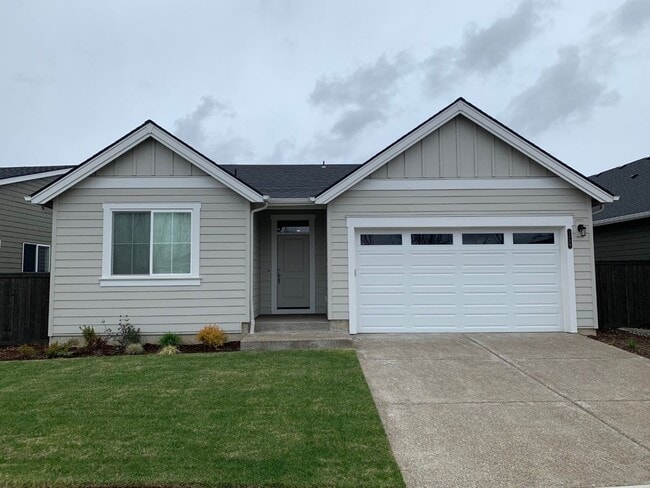 Building Photo - $2,700 - Nice Three-Bedrooms, Two-Baths Ca... Rental