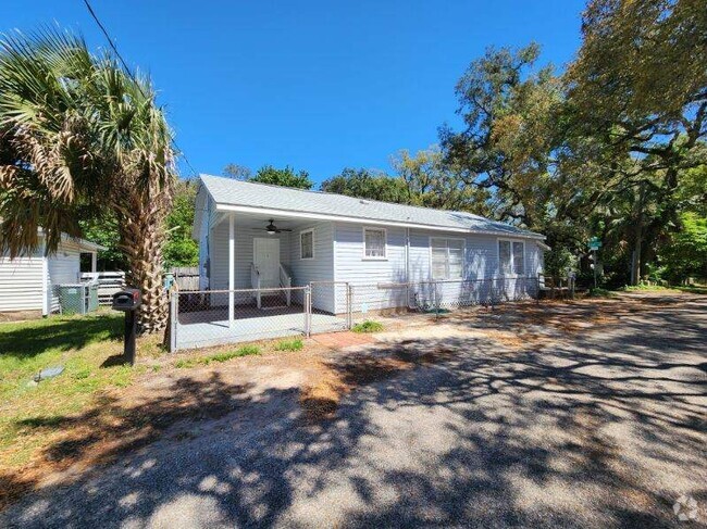 Building Photo - 6 Odess Ln Rental