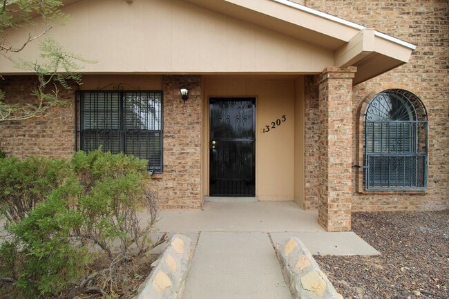 Photo - 3205 Fierro Dr