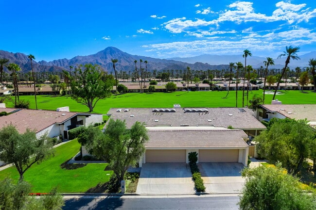 75593 Desert Horizons Dr