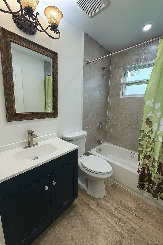 Photo - 4814 NW 48th Ave Unit A