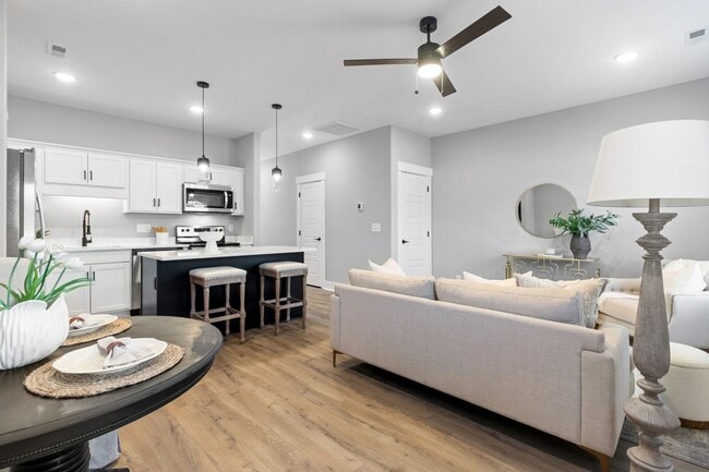 Photo - Large 3 Bedroom Condo For Rent in Sango!